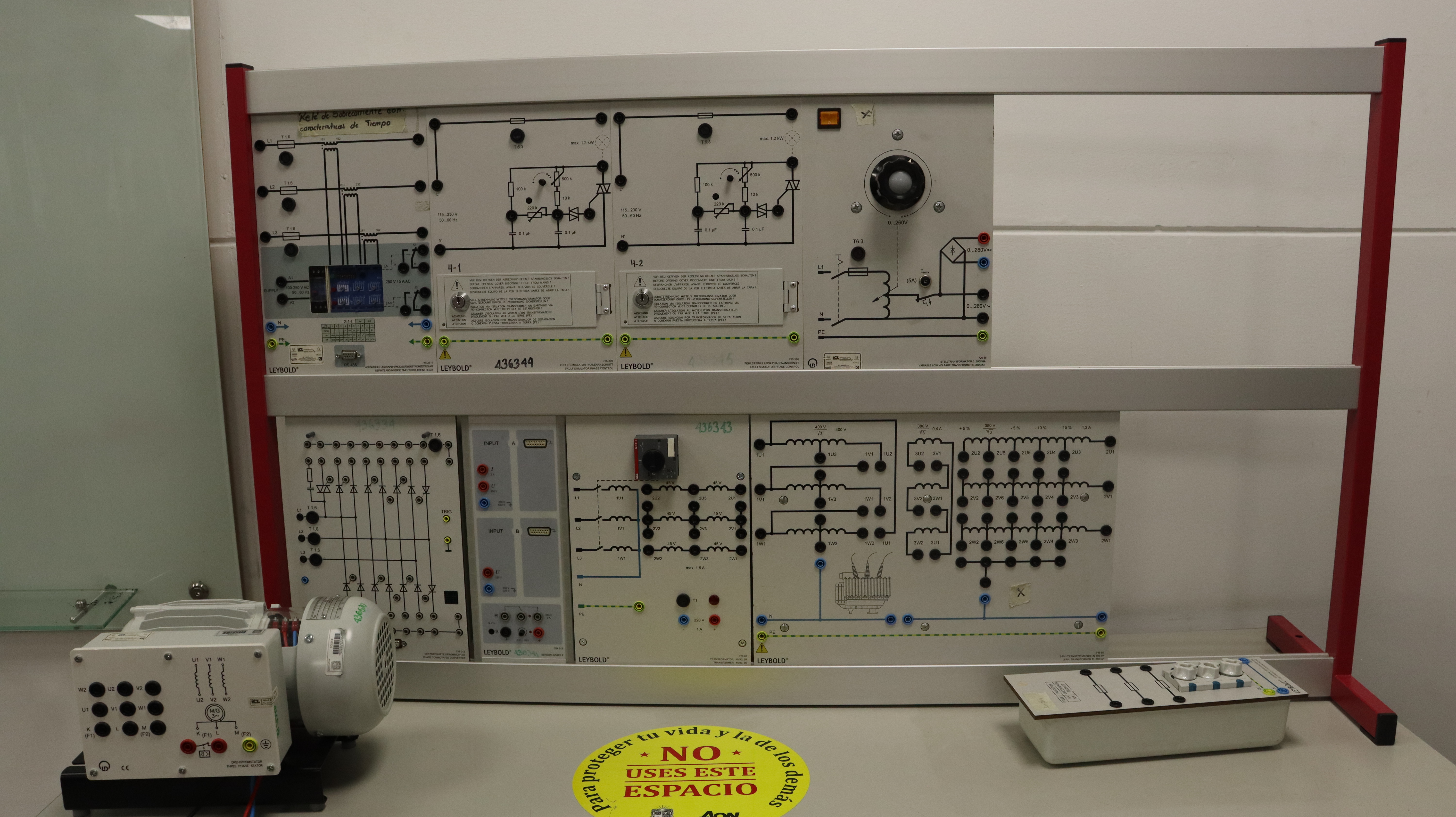 Máquina Laboratorio de Máquinas Eléctricas B 605 (4)