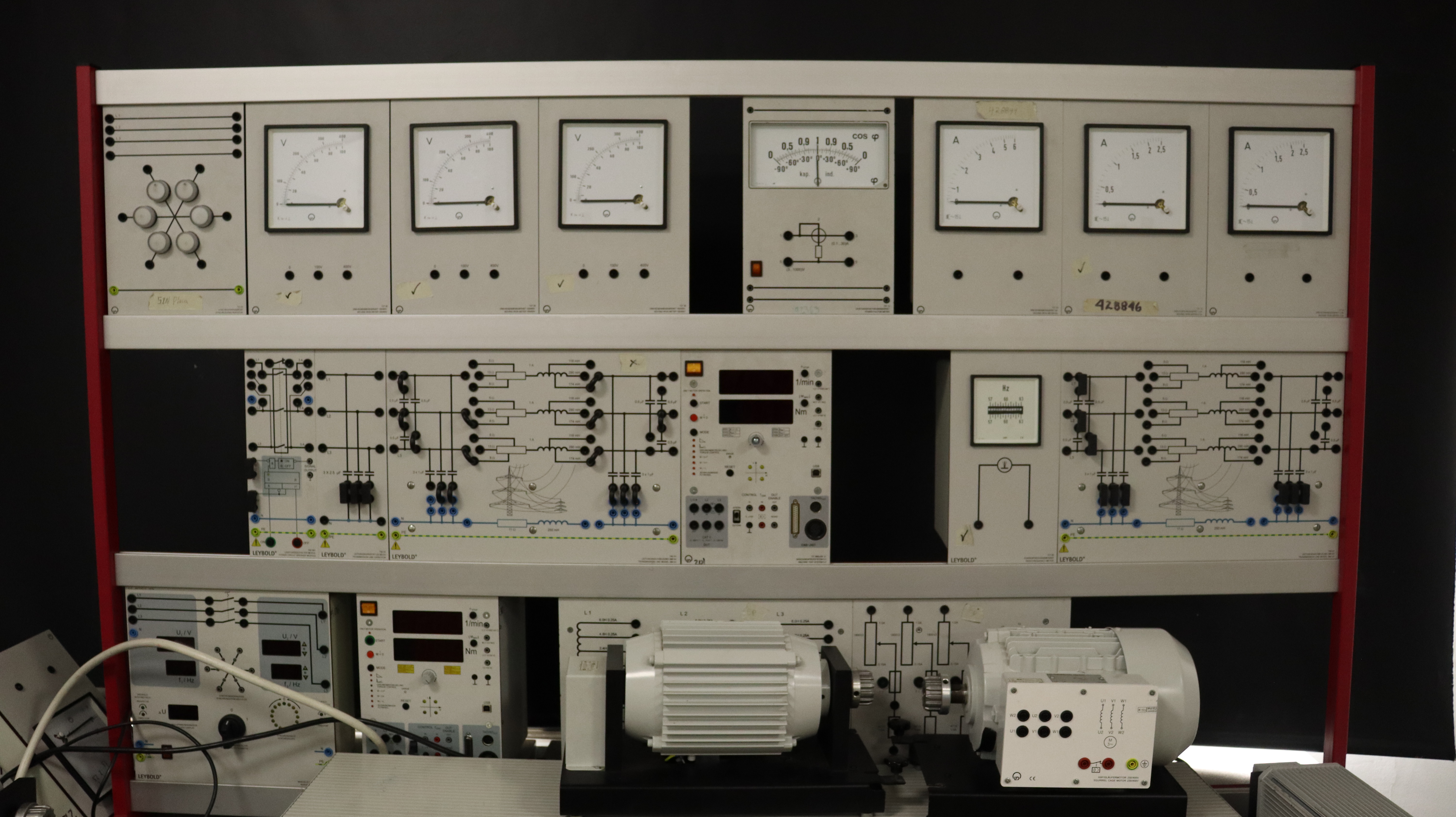 Máquina Laboratorio de Máquinas Eléctricas B 605 (5)
