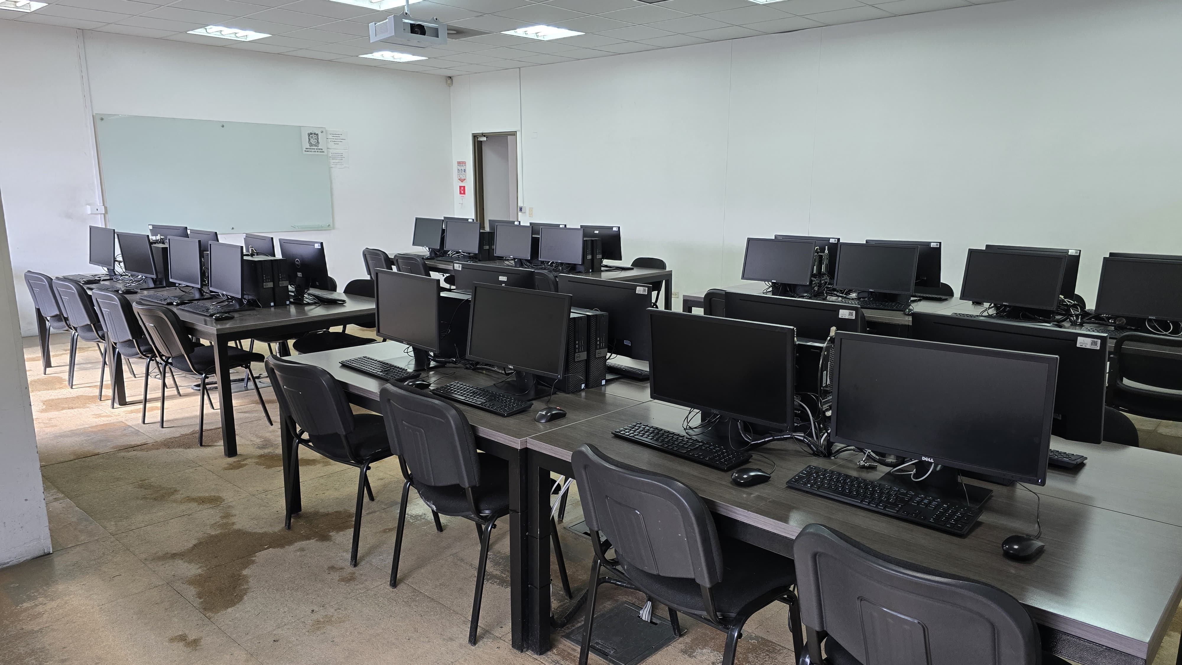 3. Salas de software-502