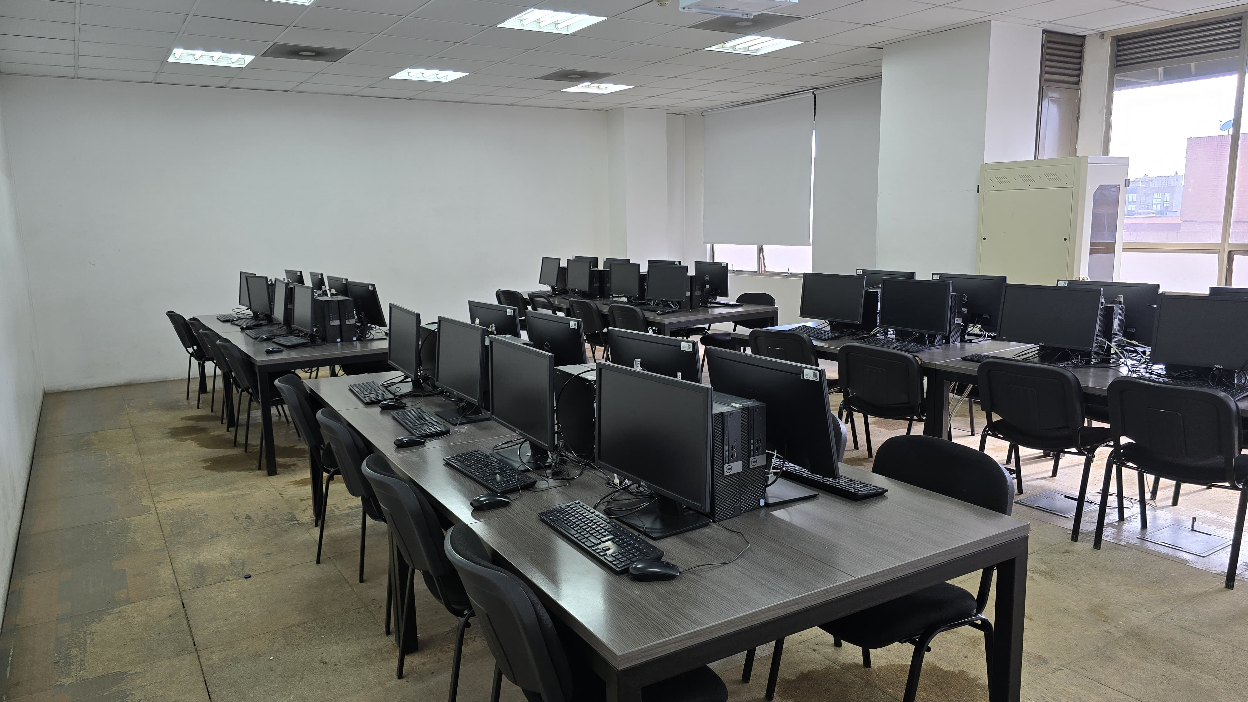 5. Salas de software-502